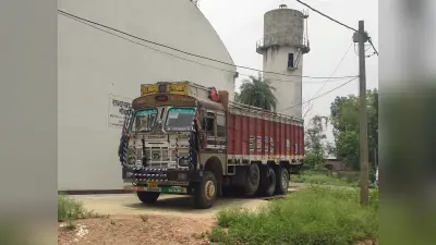 Giridih News :गांडेय के गोदाम में वर्षों से पड़ा है अन्नपूर्णा योजना का अनाज