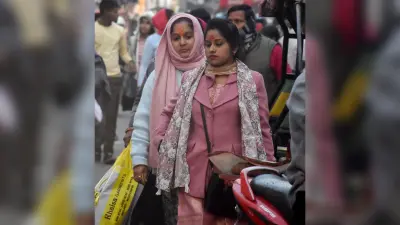 धूप बेअसर, कंपा रही है ठंड