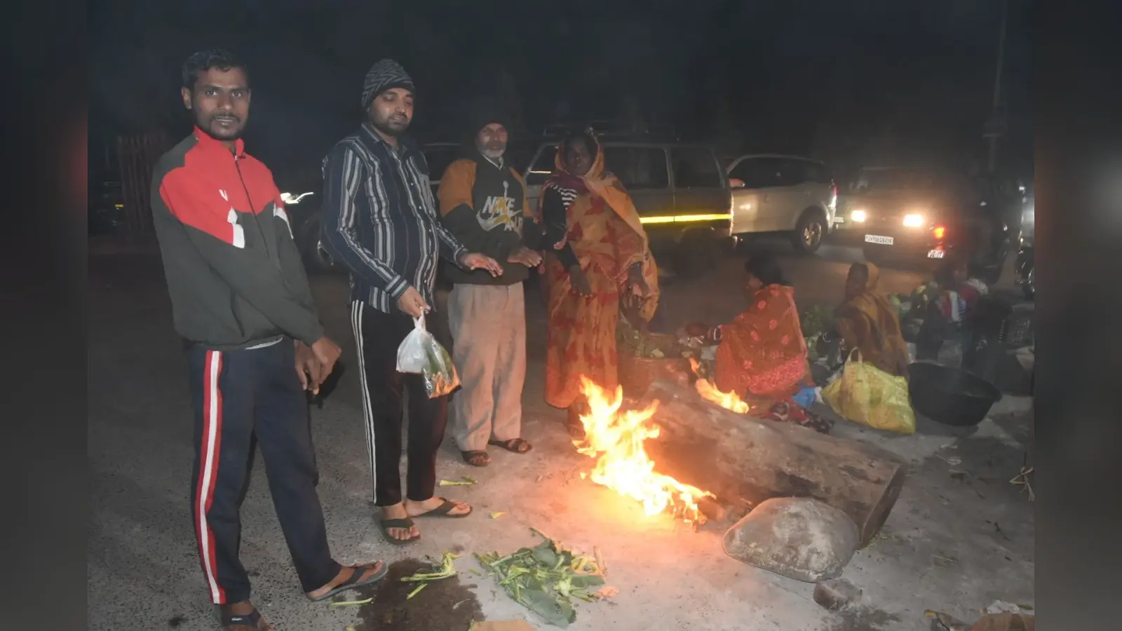 Dhanbad News : ठंड बढ़ते ही वायरल संक्रमण की चपेट में आ रहे लोग, मेडिसिन विभाग के सभी बेड फुल