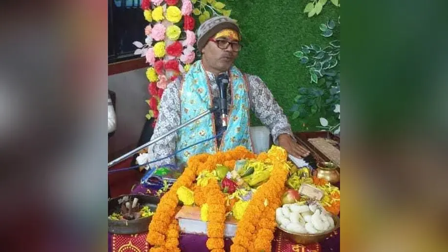 श्रीकृष्ण कवतार की कथा सुनकर भावविभोर हुए श्रोता