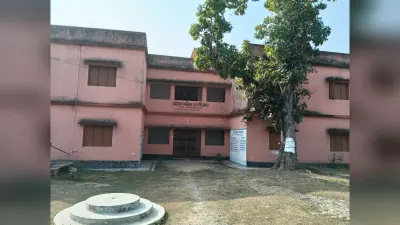 प्रोजेक्ट गर्ल्स हाइस्कूल में घट रही छात्राओं की संख्या