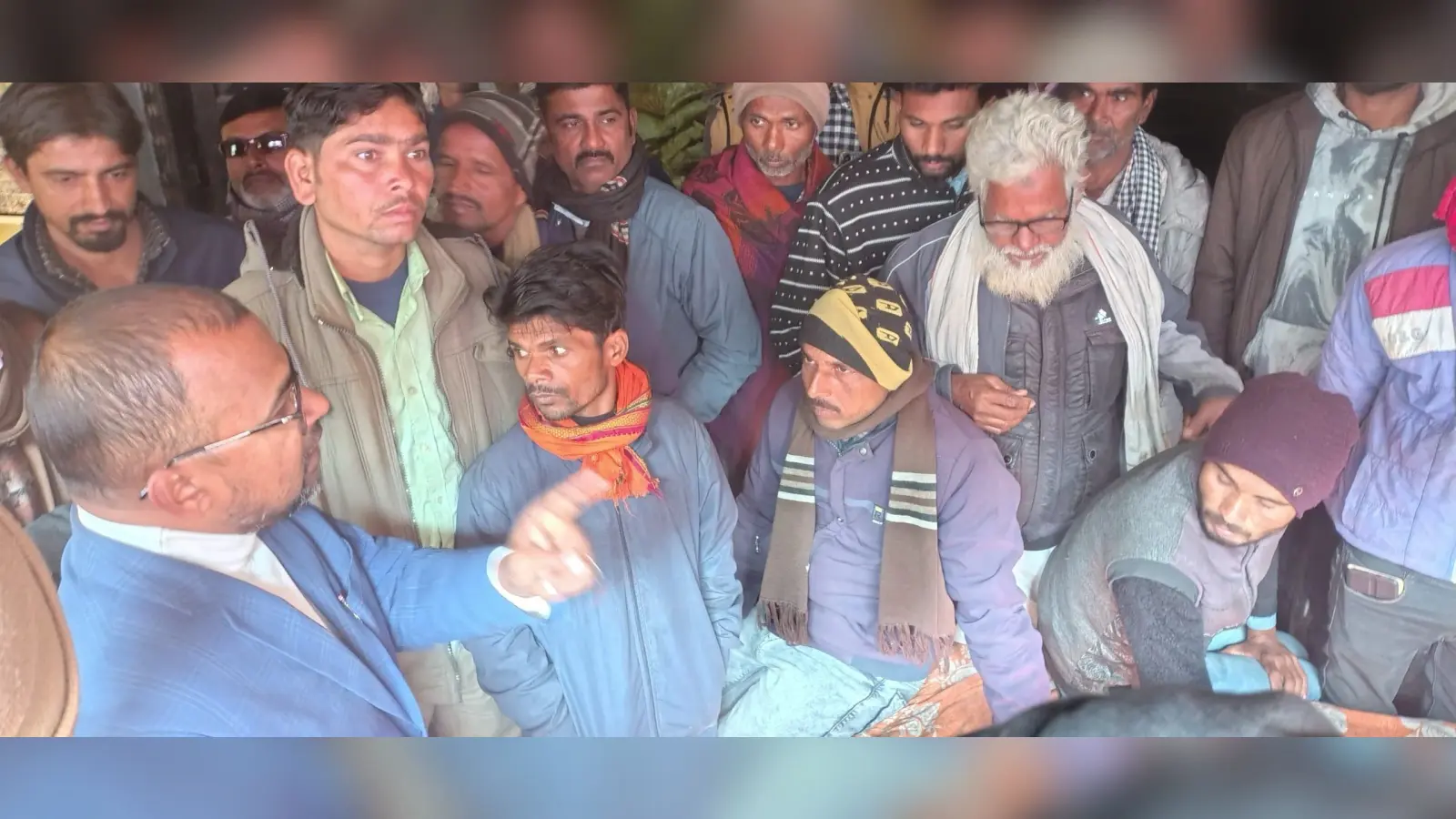 शिकायत पर डीएओ ने खाद-बीज दुकान की जांच