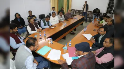 Jamshedpur News : मानगो नगर निगम क्षेत्र में कचरा उठाव की समस्या पर सांसद ने की बैठक
