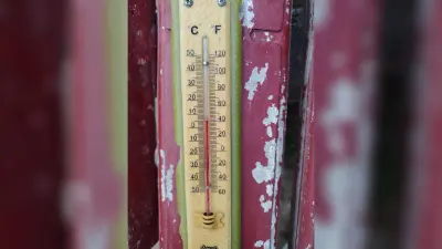 घना कोहरा ने मैक्लुस्कीगंज में बढ़ायी कनकनी