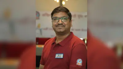 उत्कृष्ट समाज सेवा कार्यों के लिए राष्ट्रीय पुरस्कार से नवाजे गये विकास खंडेलिया