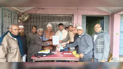 माध्यमिक शिक्षक संघ ने विधायक को सौंपा मांग-पत्र