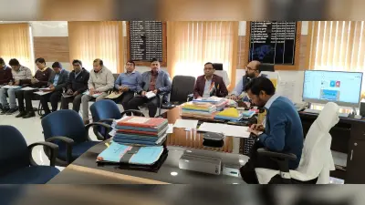 सात निश्चय के तहत किये जा रहे कार्यों की डीएम ने बैठक में की समीक्षा, दिये कई निर्देश