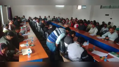 Chaibasa News : योजनाओं का लाभ लेकर उन्नत खेती करें किसान : बीएओ