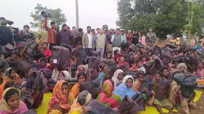 East Singhbhum News : ”नशापान से दूर रहकर शिक्षा पर ध्यान दे आदिम जनजाति”