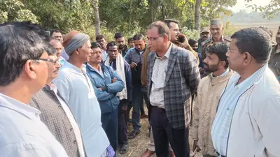 Bokaro News : चंदनकियारी में ट्रक की चपेट में आने से बाइक सवार युवक की मौत, सड़क जाम