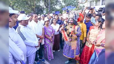 Bhubaneswar News : सड़क दुर्घटना रोकने के लिए बसों में लगेंगे स्मार्ट डिवाइस: मुख्यमंत्री