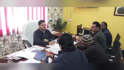 आयुष्मान व आभा कार्ड बनाने में लायें तेजी : बीडीओ