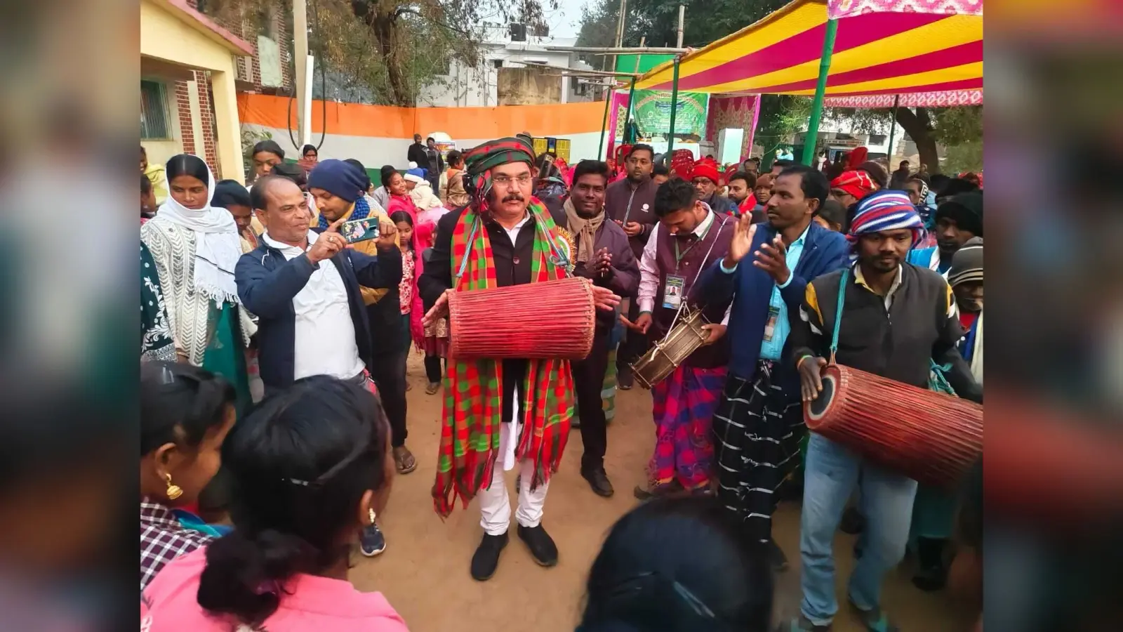 सोहराय : पशु व पर्यावरण प्रेम को दर्शाता है सोहराय : विधायक