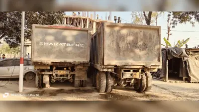 छापेमारी कर दो हाइवा को किया जब्त