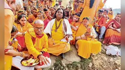 Dhanbad News: जीवन का मार्ग दर्शन करती है भागवत कथा : सुरेन्द्र हरिदास