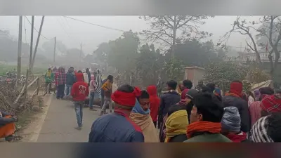 ट्रक की ठोकर से एक की मौत, दूसरा जख्मी, सड़क जाम