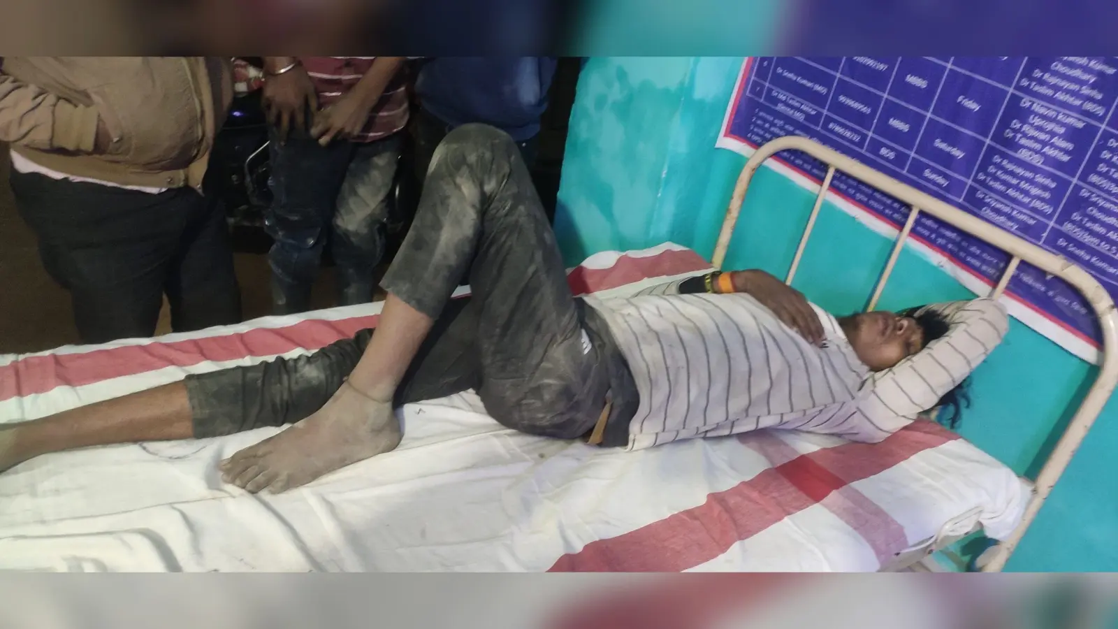 बाइक से गिरने से घायल युवक की हालत गंभीर, रेफर