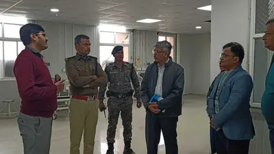 सदर अस्पताल में 42 वार्ड के बने पीकू वार्ड को चालू करने का डीएम ने दिया निर्देश