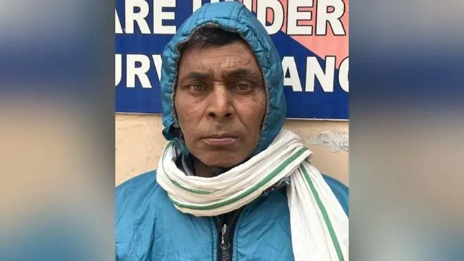 पांच लीटर देसी शराब के साथ धंधेबाज गिरफ्तार