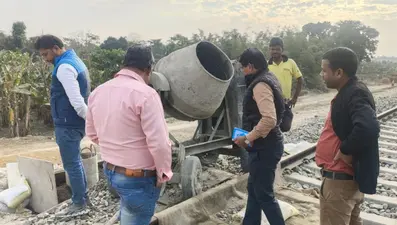 ठाकुरगंज-अररिया रेलखंड के विद्युतीकरण कार्य में बड़े पैमाने पर अनियमितता बरतने का आरोप, पदाधिकारियों ने की जांच