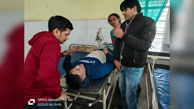 स्कूटी पर घूमने निकले थे दो भाई, सड़क किनारे पिलर से टकरायी गाड़ी, एक की मौत