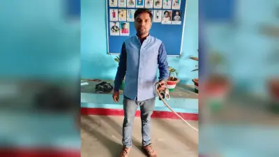 कटोरिया के भेलबेहड़ी से पच्चीस लीटर देसी शराब समेत युवक गिरफ्तार