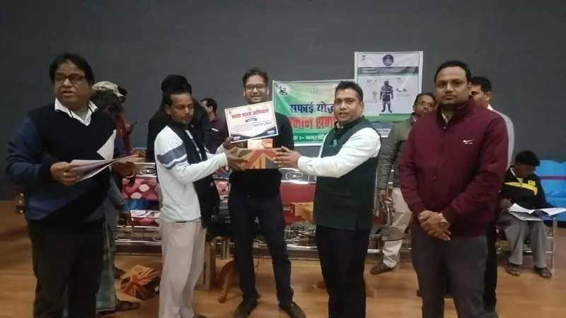 नगर परिषद के 60 सफाईकर्मी हुए सम्मानित