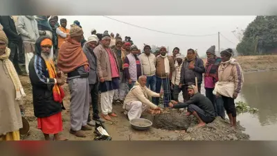 जनप्रतिनिधियों की मौजूदगी में छठ घाट निर्माण कार्य का हुआ शिलान्यास