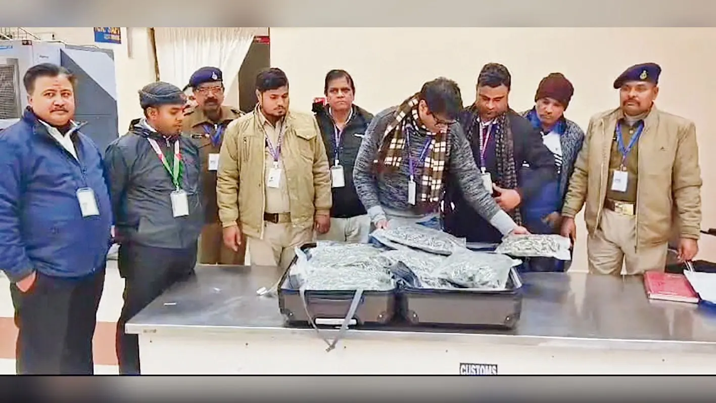 Gaya News : गया एयरपोर्ट पर थाईलैंड की यात्री से नौ करोड़ रुपये का ड्रग्स जब्त