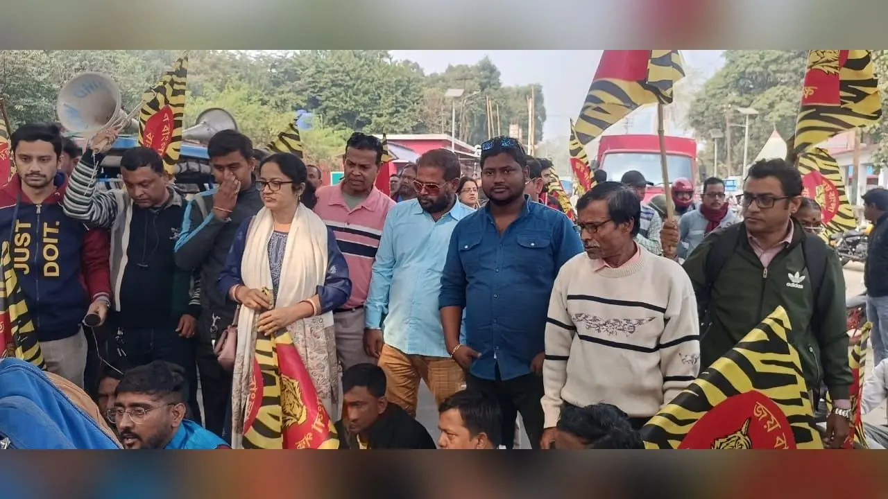 नेताजी की जयंती पर अवकाश घोषित करने की मांग