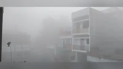 अचानक मौसम ने ली करवट, घने बादल से ढंका आसमान, शीतलहर का असर