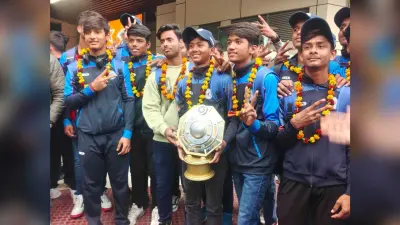 विजय मर्चेंट अंडर 16 ट्रॉफी जीत बिहार पहुंची टीम का हुआ जोरदार स्वागत