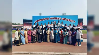 जमशेदपुर महिला विश्व विद्यालय की वार्षिक खेलकूद में छात्राओं ने दिखायी प्रतिभा