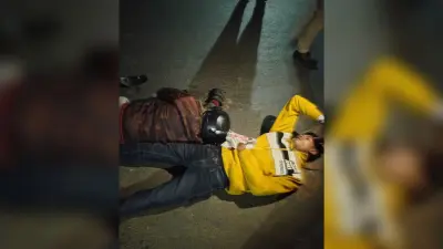 खड़े ट्रक से टकरायी बाइक, एक युवक की मौत, दूसरा जख्मी