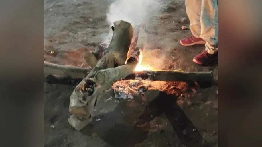 सिंहेश्वर नगर पंचायत की ओर से जलाया गया अलाव