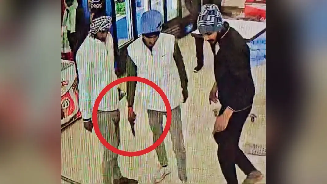Gopalganj News : लापरवाही पड़ी भारी, सब इंस्पेक्टर हुए निलंबित, वारदात का मिला लाइव सीसीटीवी कैमरा फुटेज