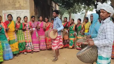 Giridih News :प्रकृति व पशु प्रेम का प्रतीक है सोहराय पर्व