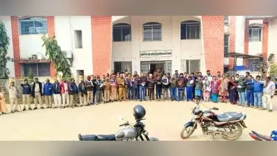 कर्मियों ने यातायात नियमों के पालन का लिया संकल्प