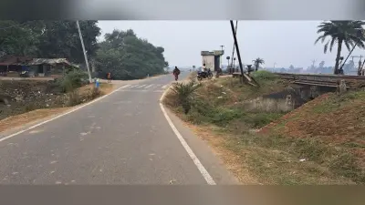 दुर्घटना को आमंत्रण दे रहा कहलगांव जाने वाली सड़क