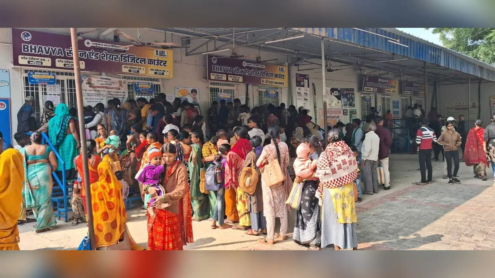 एचएमपीवी संक्रमण की आशंका के बीच सदर अस्पताल में बढ़े सांस व बुखार के मरीज