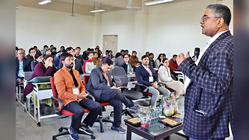 Education News : ट्रिपल आइटी में शुरू हुआ पांच दिवसीय अटल एफडीपी
