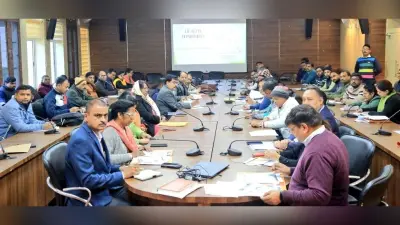 Bokaro News : डीसी ने सीएस समेत कई अधिकारियों को किया शो-कॉज