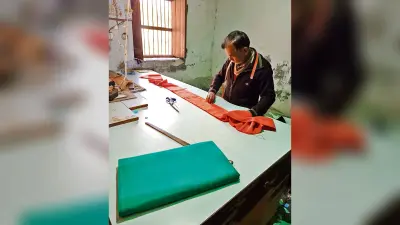 Gaya News : चार साइजों में खादी ग्रामोद्योग की दुकानों में उपलब्ध है तिरंगा