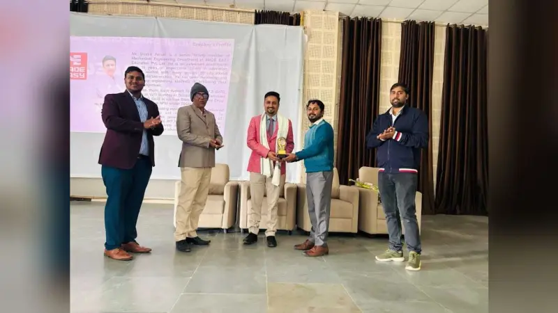 इंजीनियरिंग कॉलेज में करियर मार्गदर्शन सेमिनार का आयोजन