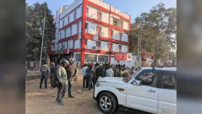 Ranchi News : सिरमटोली-मेकन फ्लाई ओवर : डाकघर की चहारदीवारी व सर्विस लेन का काम शुरू