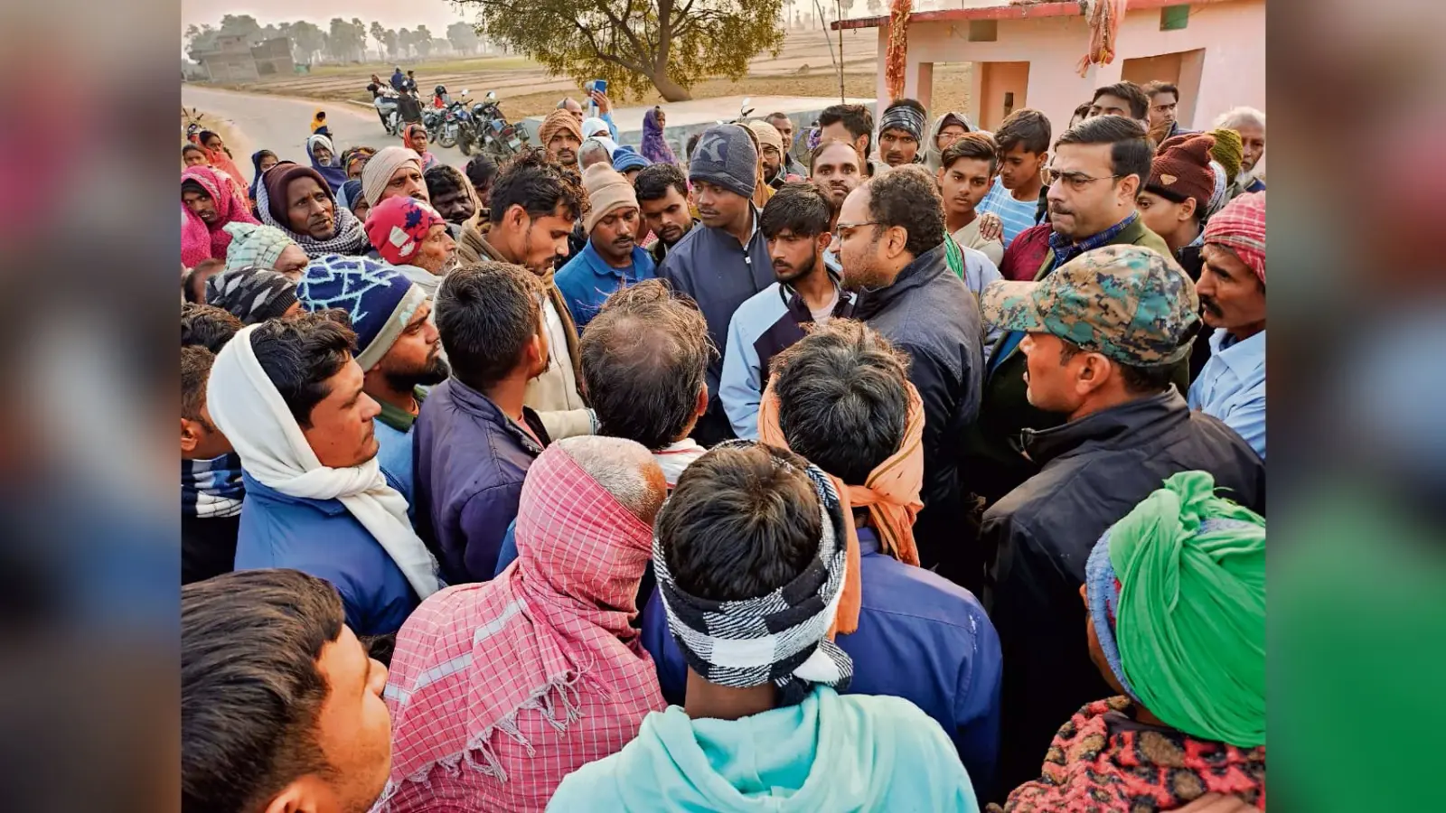 Gaya News : मसौंधा में लोगों ने इंडस्ट्रियल कॉरिडोर की जमीन का सीमांकन रोका