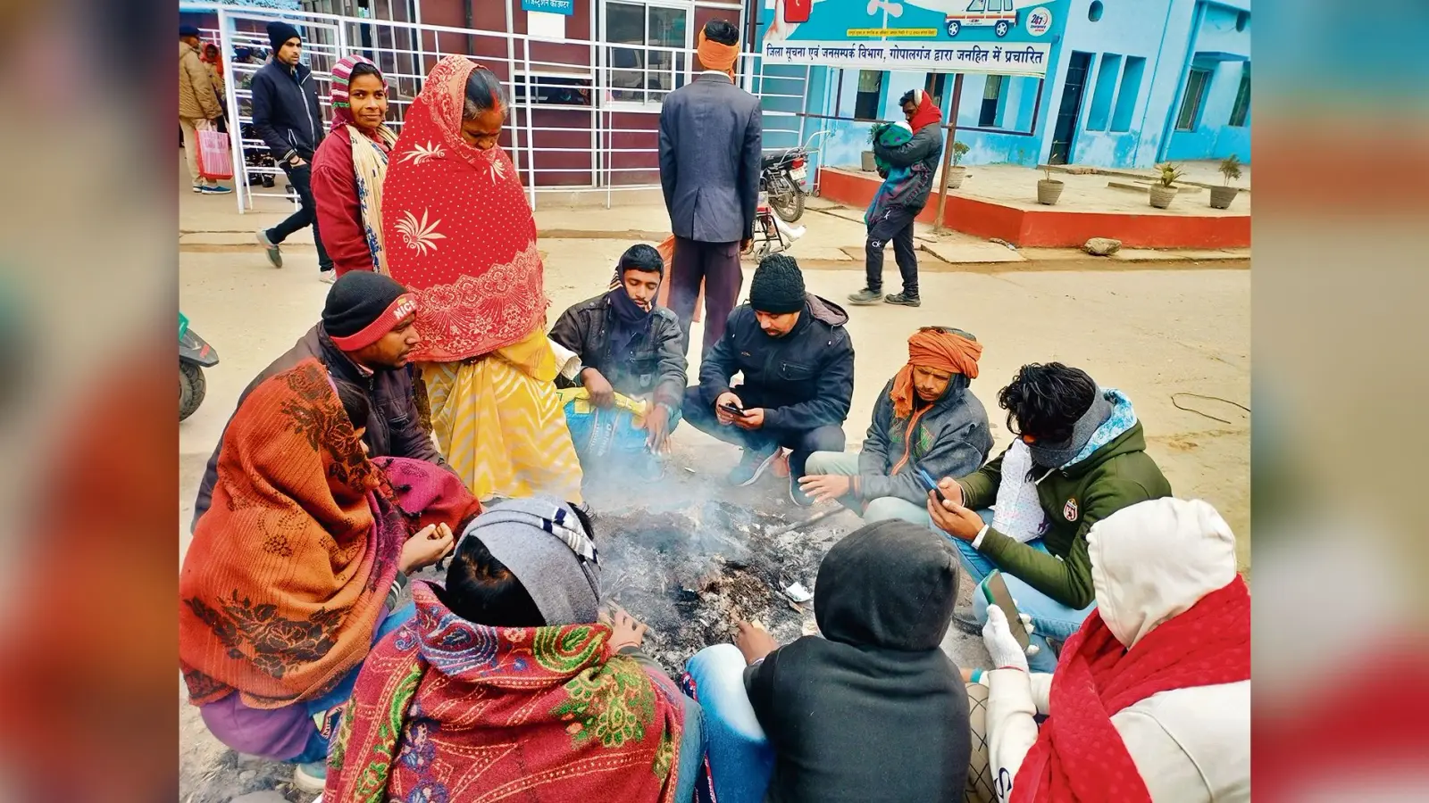 Gopalganj News : पहाड़ों पर बर्फबारी से बेरहम बनी ठंड, कल से मौसम के बिगड़ने का ऑरेंज अलर्ट जारी