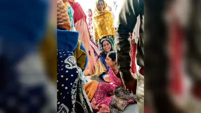 अनियंत्रित होकर नहर में पलटा टेंपो, एक की मौत