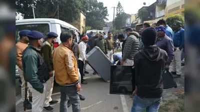 Bokaro News : बीएसएल ने आठ क्वार्टरों से हटाया कब्जा, जब्त किया सामान