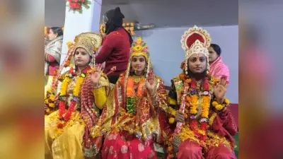 21 सौ दीपों से जगमगा उठा कार्यक्रम स्थल, लगे जय श्रीराम के नारे